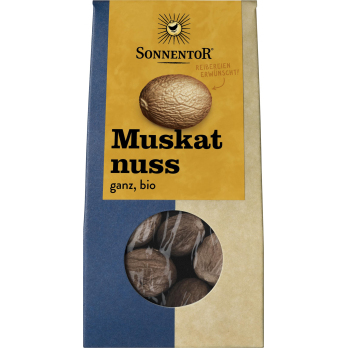 Muskatnüsse,ganz